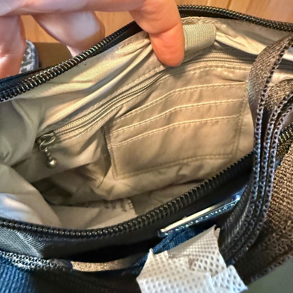 Baggallini‎ Peek A Boo Crossbody Hobo Bag Black Medium Travel Purse Everyday - Picture 8 of 9